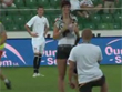 Wyzna� mi�o�� przy pe�nych trybunach