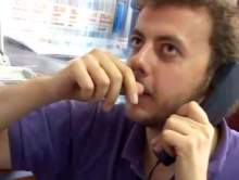 Wsadzi� si� do pud�a i wys�a�