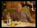 Ferdek wznosi Toast.