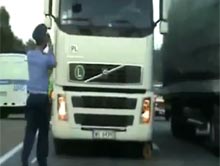 Polski kierowca TIRa ucieka rosyjskiej policji
