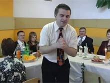 �l�zak opowiada kawa�y na weselu
