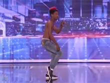 Ameryka�ski Mam Talent - Turf - Elastyczny tancerz