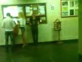 Idiot w metrze